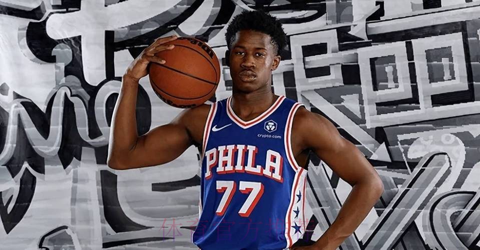 埃奇库姆全场19投仅6中,三分8中2得到17分4篮板4助攻2抢断 埃奇库姆全场19投仅6中,三分8中2得到17分4篮板4助攻2抢断